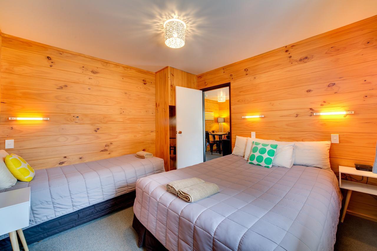 Wellington Top 10 Holiday Park โลเวอร์ฮัท ภายนอก รูปภาพ