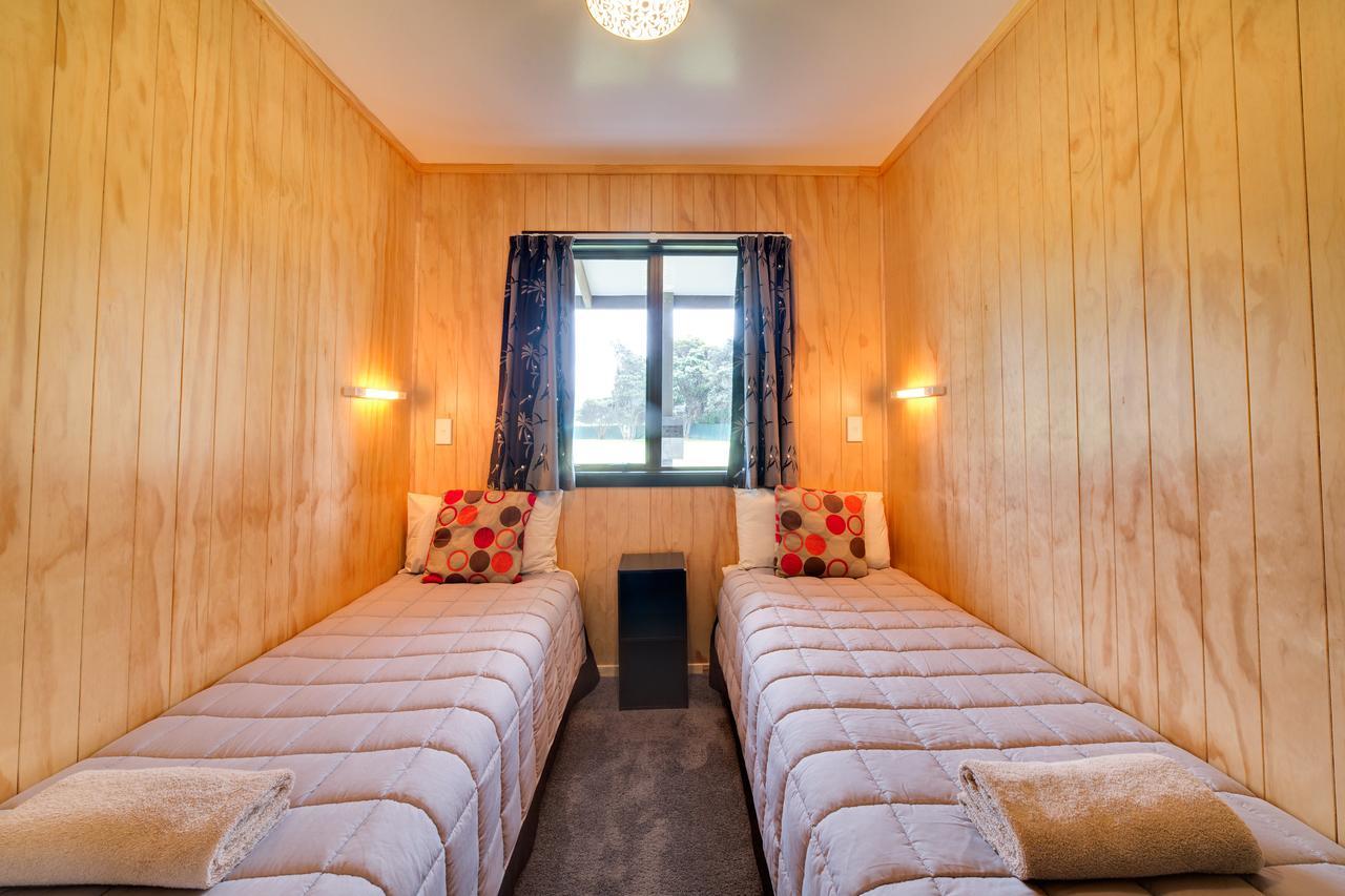 Wellington Top 10 Holiday Park โลเวอร์ฮัท ภายนอก รูปภาพ