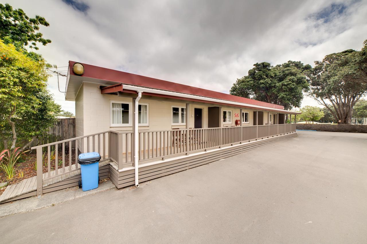 Wellington Top 10 Holiday Park โลเวอร์ฮัท ภายนอก รูปภาพ