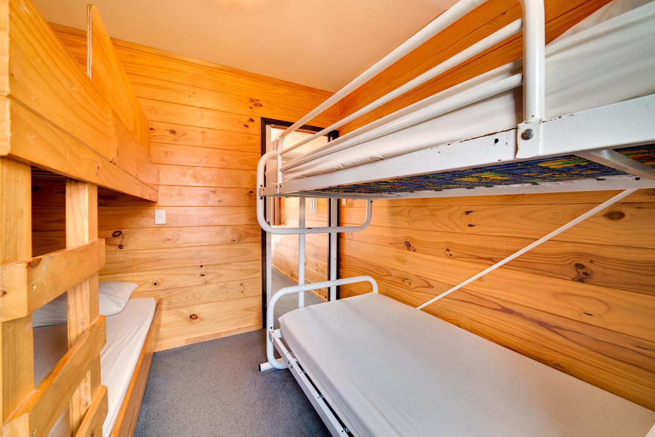 Wellington Top 10 Holiday Park โลเวอร์ฮัท ภายนอก รูปภาพ