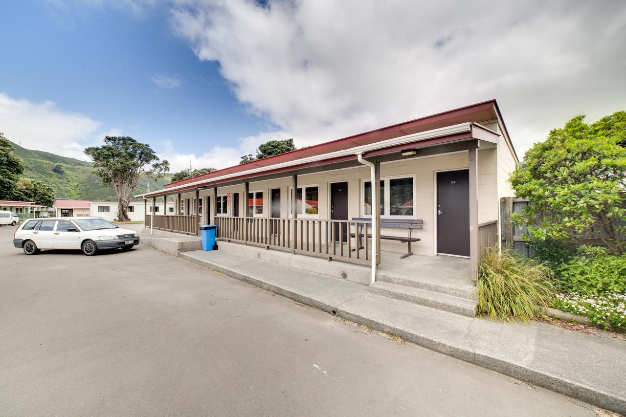 Wellington Top 10 Holiday Park โลเวอร์ฮัท ภายนอก รูปภาพ