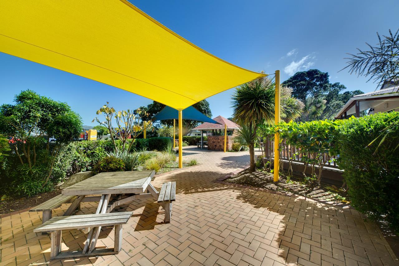 Wellington Top 10 Holiday Park โลเวอร์ฮัท ภายนอก รูปภาพ
