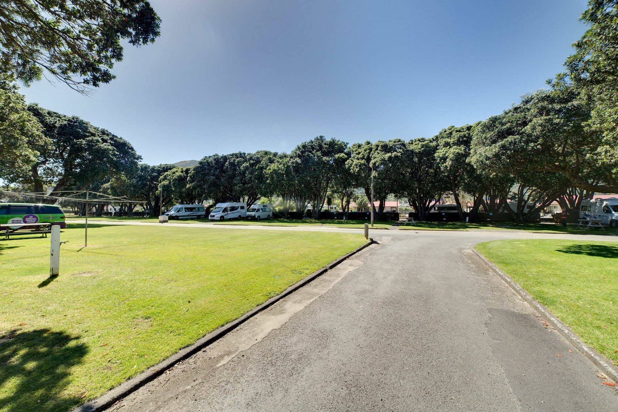 Wellington Top 10 Holiday Park โลเวอร์ฮัท ภายนอก รูปภาพ
