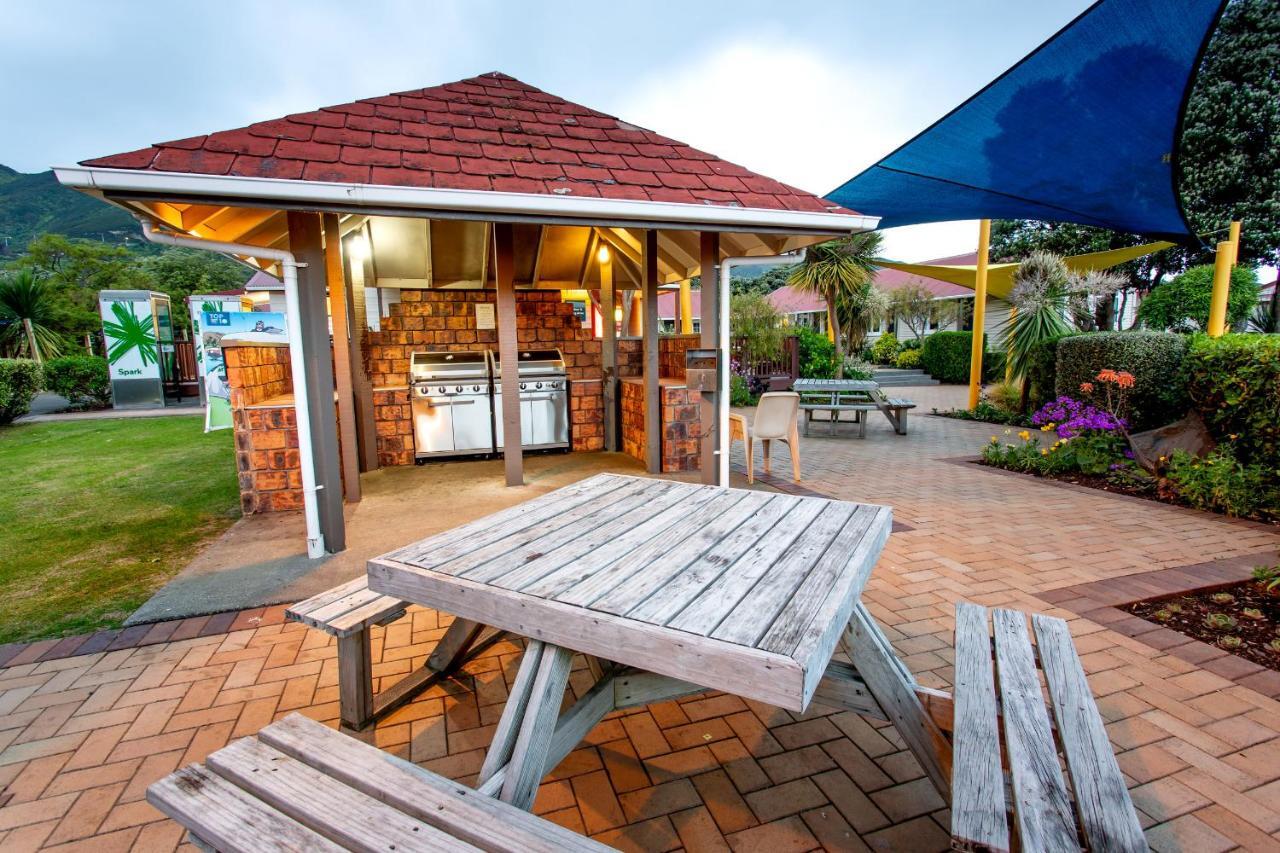 Wellington Top 10 Holiday Park โลเวอร์ฮัท ภายนอก รูปภาพ