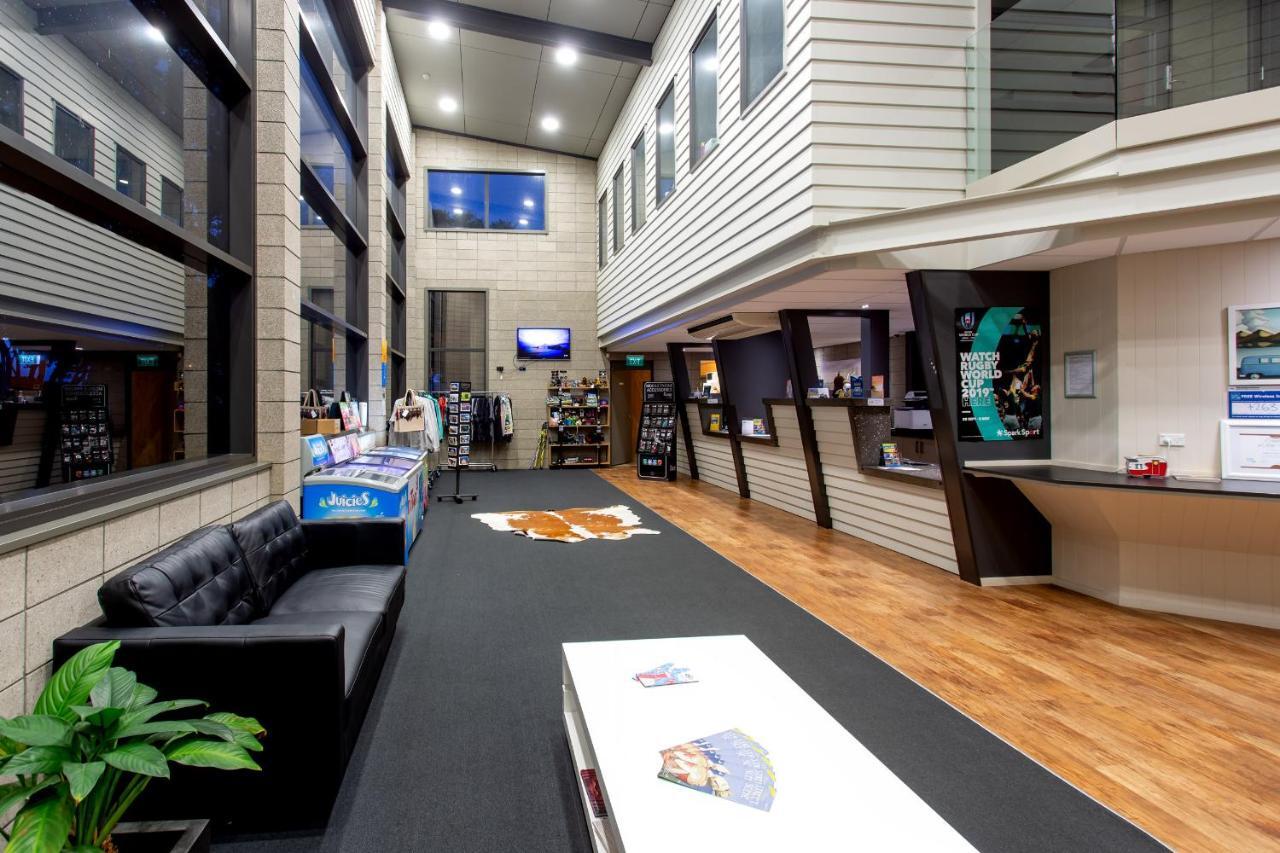 Wellington Top 10 Holiday Park โลเวอร์ฮัท ภายนอก รูปภาพ