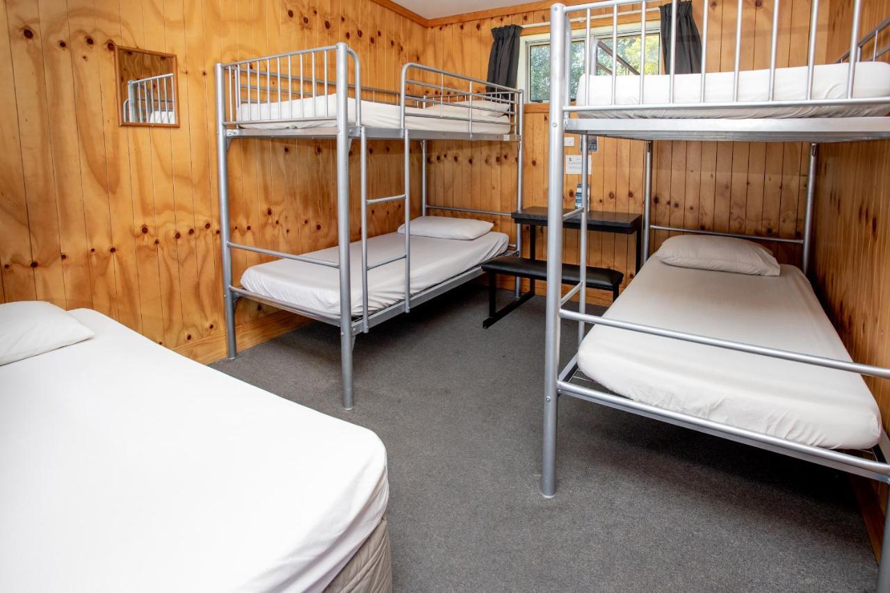Wellington Top 10 Holiday Park โลเวอร์ฮัท ภายนอก รูปภาพ